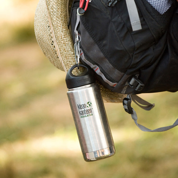 steel-s-biner-3-s3 carabiner_steel_bottle_backpack_lifestyle_dd4fef2d-f5d2-4f32-ac05-c706bd6b518e.jpg