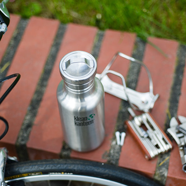 classic-steel-loop-cap-y1 stainless_bottle_cap_bike_parts_lifestyle.jpg